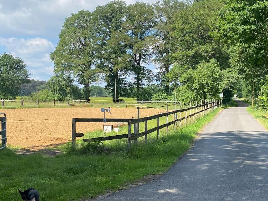 Wunderschoene Ferienwohnung Auf Dem Bauernhof Greven Exteriör bild